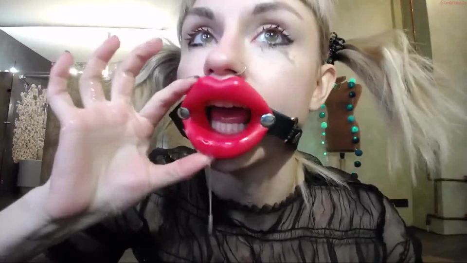 video 6 7674 RED LIPPSTICK MASK BDSM RED LIPPS on femdom porn penny barber bdsm