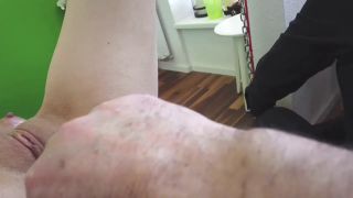 Stretching her bucket pussy (June 2024) Download New Porn...-8