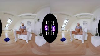 TmwVRnet  Cute Sailor Cosplayer Shows Her Skills In VR Solo-4