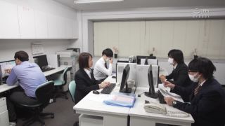 Plain-Looking Office Lady With Big Tits Gets Caught Having An (Role Play) Akase Shoko-5