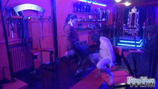  Mistress Iside  Mistress Iside Strong Balbusting And Erected Cock Mi Mov  Italian-5