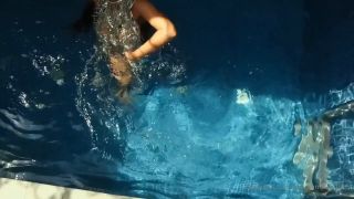 Poonam Pandey (poonampandeytv) 07 April 2025 5 Onlyfans (Pornstar)-2