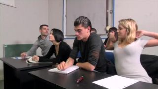 Une Prof Pas Comme Les Autres.-3