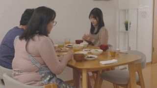 FHD ROYD-199 僕の姉は地味で控えめですが、眼鏡を外すと、絶世の美女で我慢できず迫ったら素股からの生挿入で初中出しをさせてくれました。 西野絵美-1