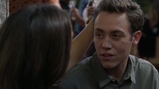 Biz Betzing, etc - Shameless s11e02 (2020) HD 1080p - (Celebrity porn)-3