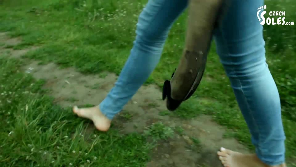 Czech SolesWalking Barefoot And Getting Her Sexy Soles Very Dirty¡ (Dirty Feet, Long Toes, Tiny Tina Feet) - 1080p