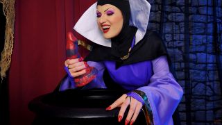 veronicavip 2023-12-23 The evil queen asks her magic mirror who is the hottest in t 1-1