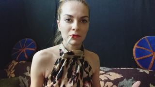 Dangling while talking - Smoking-3