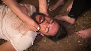 MISTRESS NARA NEVEU: "NARA, VIBORA, BIMBY AND THAY: FILTHY FEET, SPIT AND ASHES FOR A PIG SLAVE" (1080 HD) (2025)-6