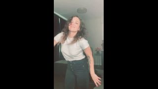 giaisabellaxx H265 2020-01-30 rand new black jeans, white shirt, house music &amp; braless dancing-6
