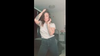 giaisabellaxx H265 2020-01-30 rand new black jeans, white shirt, house music &amp; braless dancing-8