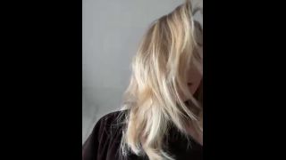 Leahgoeswilde, Naked, Leaks  perfect body LeahGoesWilde Teases Her Naked Curves In  Porn Video-2