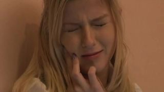 ies in the cafe clerk blonde daughter bytes SP spree while (Amateur porn) Abigaile Johnson-8