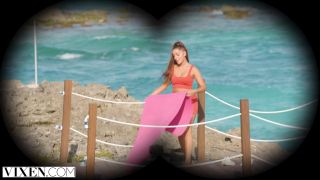 6240 Fit Babe Vanna Gives Stranger A Naughty Workout-1