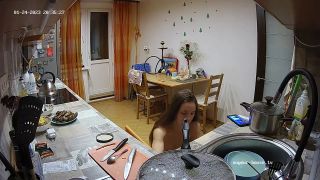 Flamy Nika 23 01 24 ariela naked cleaning 720p-9