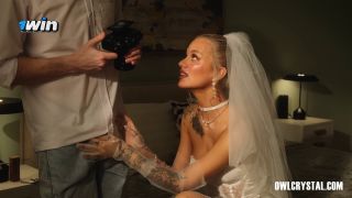 Owl Crystal - The luxury bride is left alone with the photographer and cheats on her groom 1080P - Facial-3