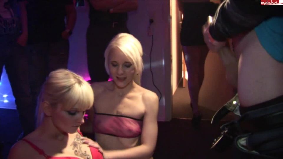 free porn clip 38 Ashlee-Cox - Bukkake Ashlee Cox und Mia Bitch  - german porn - hardcore porn japanese amateur