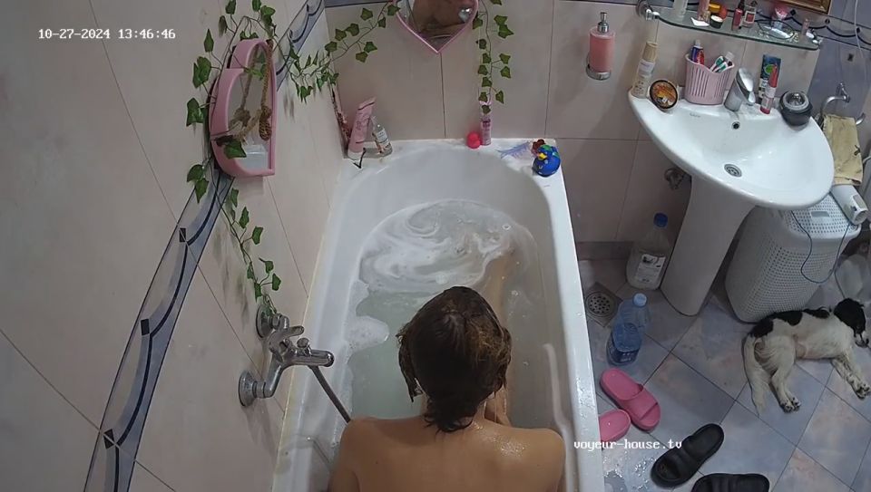 Ally Bath, 27.10.2024 720P - Voyeur