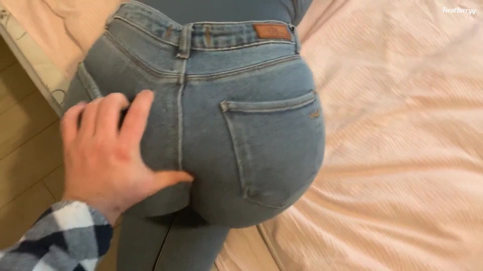 FeralBerryy - [PH] - Anal with a Friend's Younger Sister without even taking off her Jeans