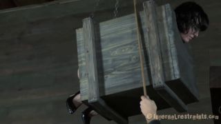 April Boxed And Fucked Elise Graves Download New Porn Vid...-1