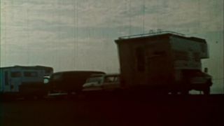 7190 The Young Marrieds-3
