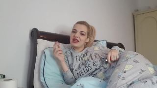 online video 40 Bad Dolly – Smoking a Joint in Bed | joi | big ass porn fetish master-7