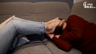 [GetFreeDays.com] Nikola s First Foot Worship In Her Life Foot Fetish Sex femdom pov-0