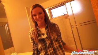 Real Teen Pussy Eating Sex Tape-8