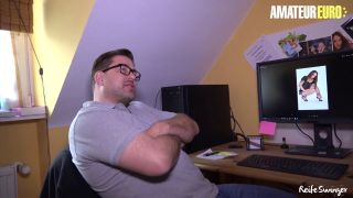 6270 Mature Lady Adrienne Kiss Gets Her Pussy Fucked By Horny...-2