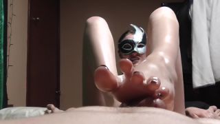xxx video clip 36 Footjob – POV Masked Amateur gets Cum Rubbed all over her Feet on feet porn foot fetish india-3