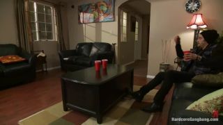 Sarah Shevon The Neighbors Featuring Sarah Shevon Quick V...-2
