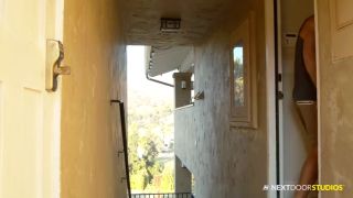 Bareback Dante Colle Catches His Roommate with His Gym Hookup-0