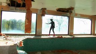 7509 Derelict Swimming Pool - Mistress Hannah Price-7