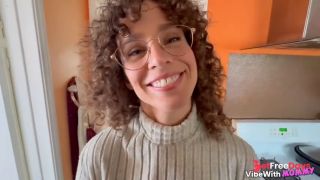 I Fuck a Fan from the Coffee Shop and Take the Condom off-3