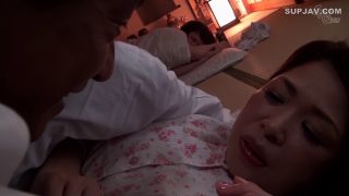 ReducingMosaic OVG-008 夜這い 夫の寝ている隣で感じてしまう5人の人妻たち-4