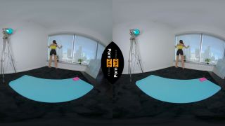 VR 180  Milana Ricci Working Out At Home-0