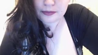 vicki – webcam – pulling her massive mammaries BigTits!-1