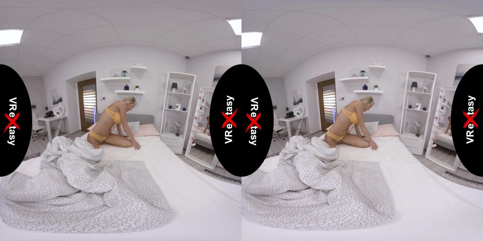 online xxx clip 21 sock fetish Claudia Mac - Pleasure in Bed - [Modelsporn.org] (UltraHD 4K 3000p), fetish on virtual reality