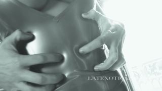 Latexotica 2014   Tiffany   Gold Latex Top Behind the Scenes  (mp4)-7