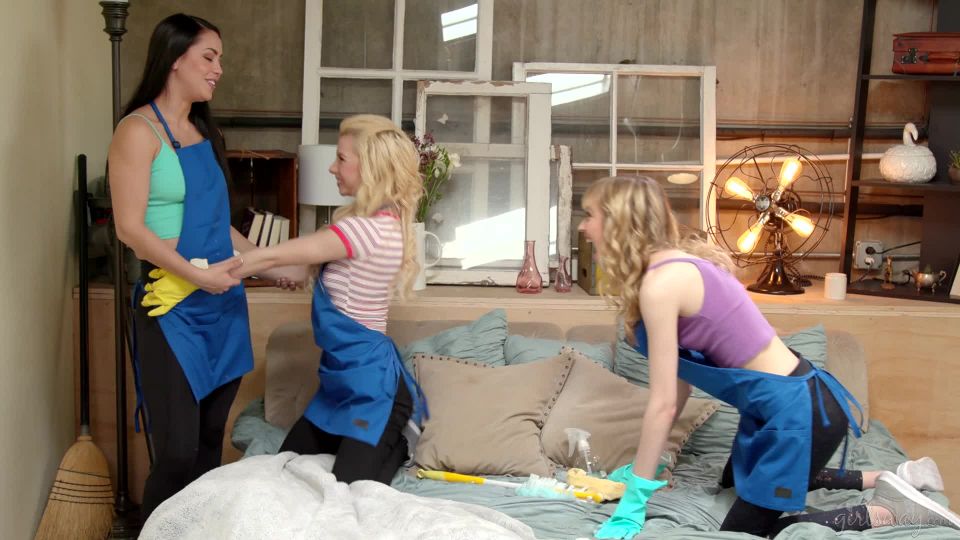 Maid For Each Other Nasty Cleaning (Amateur porn) Kenzie Reeves, Alina Lopez, Mackenzie Moss