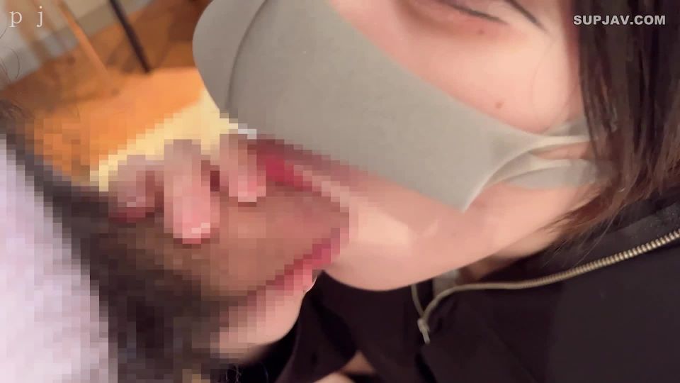 FC2PPV 2892221 【初撮り】【個撮】18歳現役生。おじさんと明るく援〇するｐ活女子。こんな簡単にお〇もらえるだぁ～という顔だったので、淫語いわせながら中出しハメ撮り☆（ゝω・）v - FC2PPV