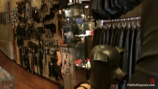 adult xxx clip 7 bdsm hard slave public Mi Amore! PD goes to Madrid, domination on blowjob porn-2