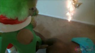 Tranny Grinch Hd - (Shemale porn)-7