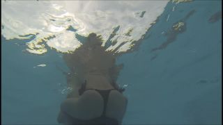 Porn tube Online Tube Voyeur Underwater swimsuit tracking - voyeur-8