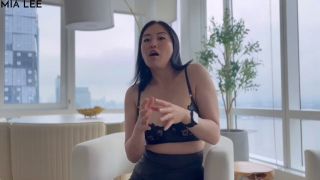 Mia Lee NYC - Stripping Down Financial News with Mia Lee: Explaining The Federal Reserve Striptease-2
