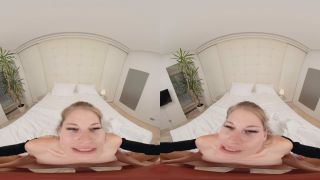 Jessy Ley's Rent Solution: Sizzling Hot Actions in VR! 📚🔥 [Oculus Rift & Vive, 8K mp4] 🌟✨-9