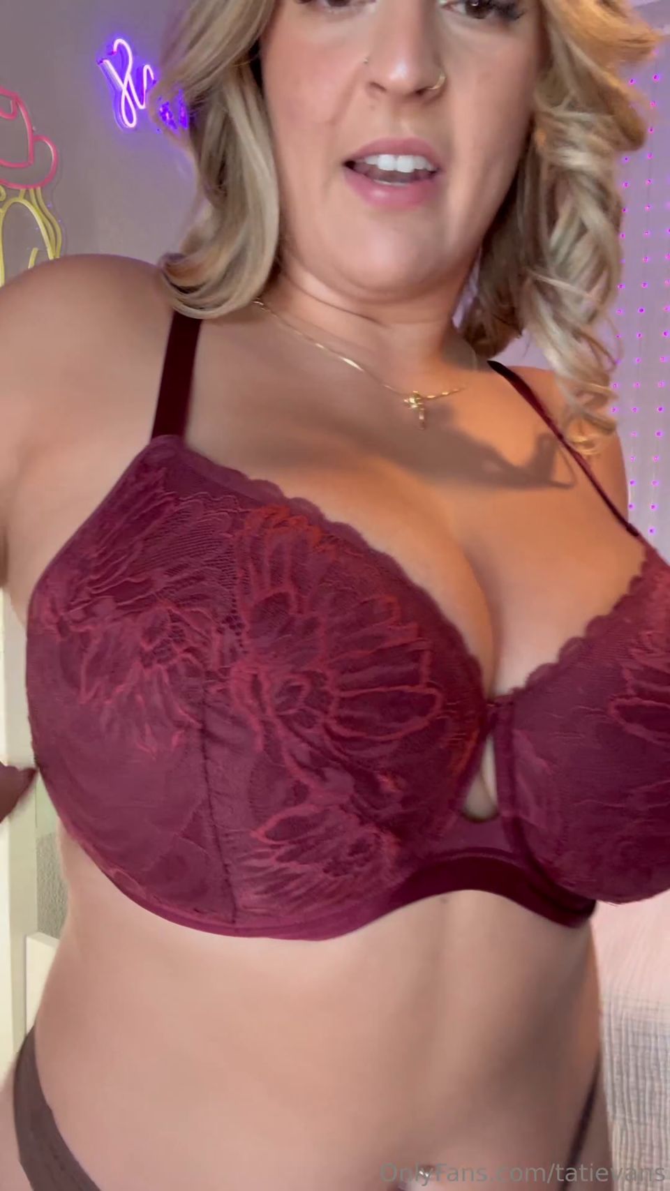 Xoxo t - New Bra Testing 1080P - Military