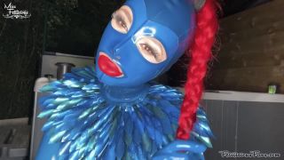 FetiliciousFans SiteRipPt 2Rubber Pool Party-1