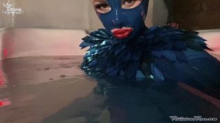 FetiliciousFans SiteRipPt 2Rubber Pool Party-4