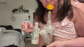 Arcticrain late night sesh- titties, bong hits, and casual talk-3